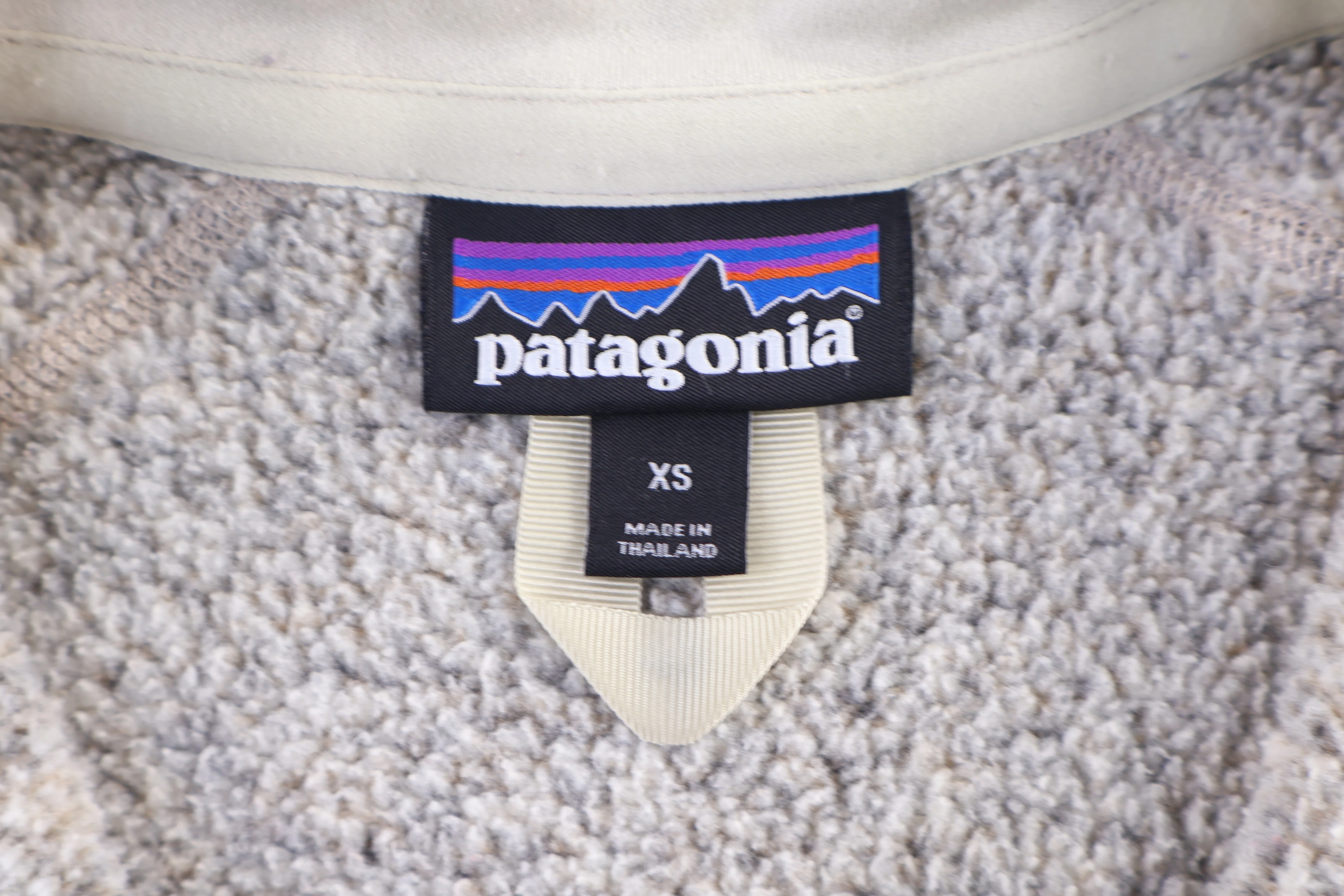 Women's Patagonia Logo Patch Pullover Sweater - Image 4