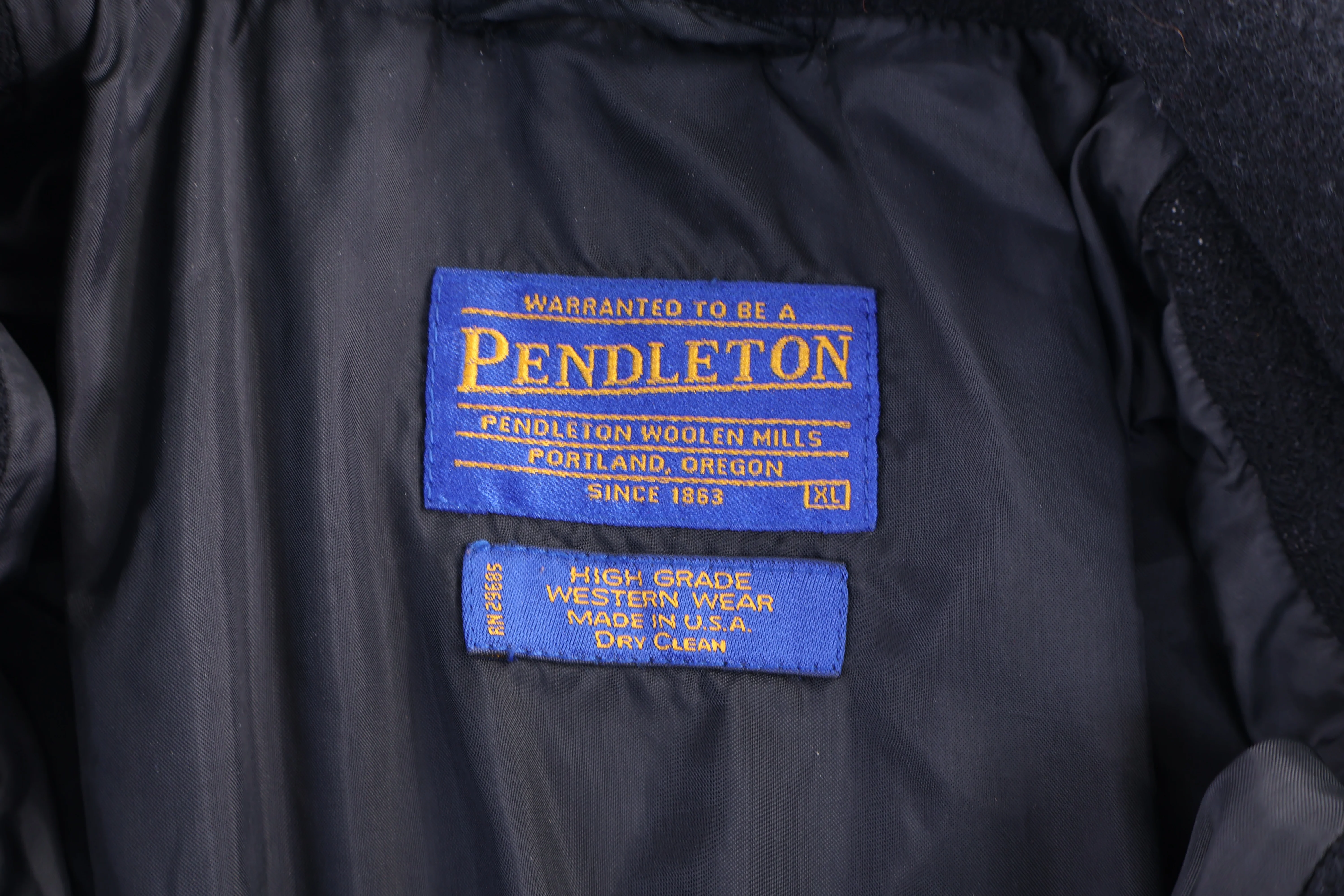 Women's Pendleton Western Pattern Full Zip Jacket - Image 3