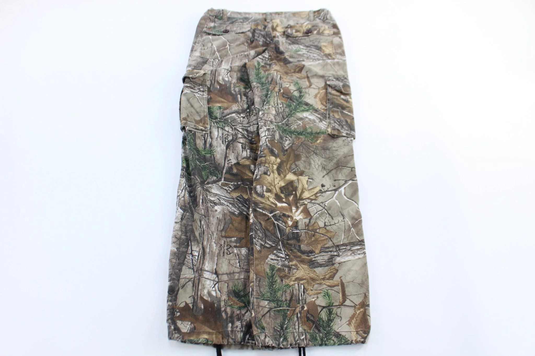 Women's Real Tree Camo Cargo Pants - Image 2