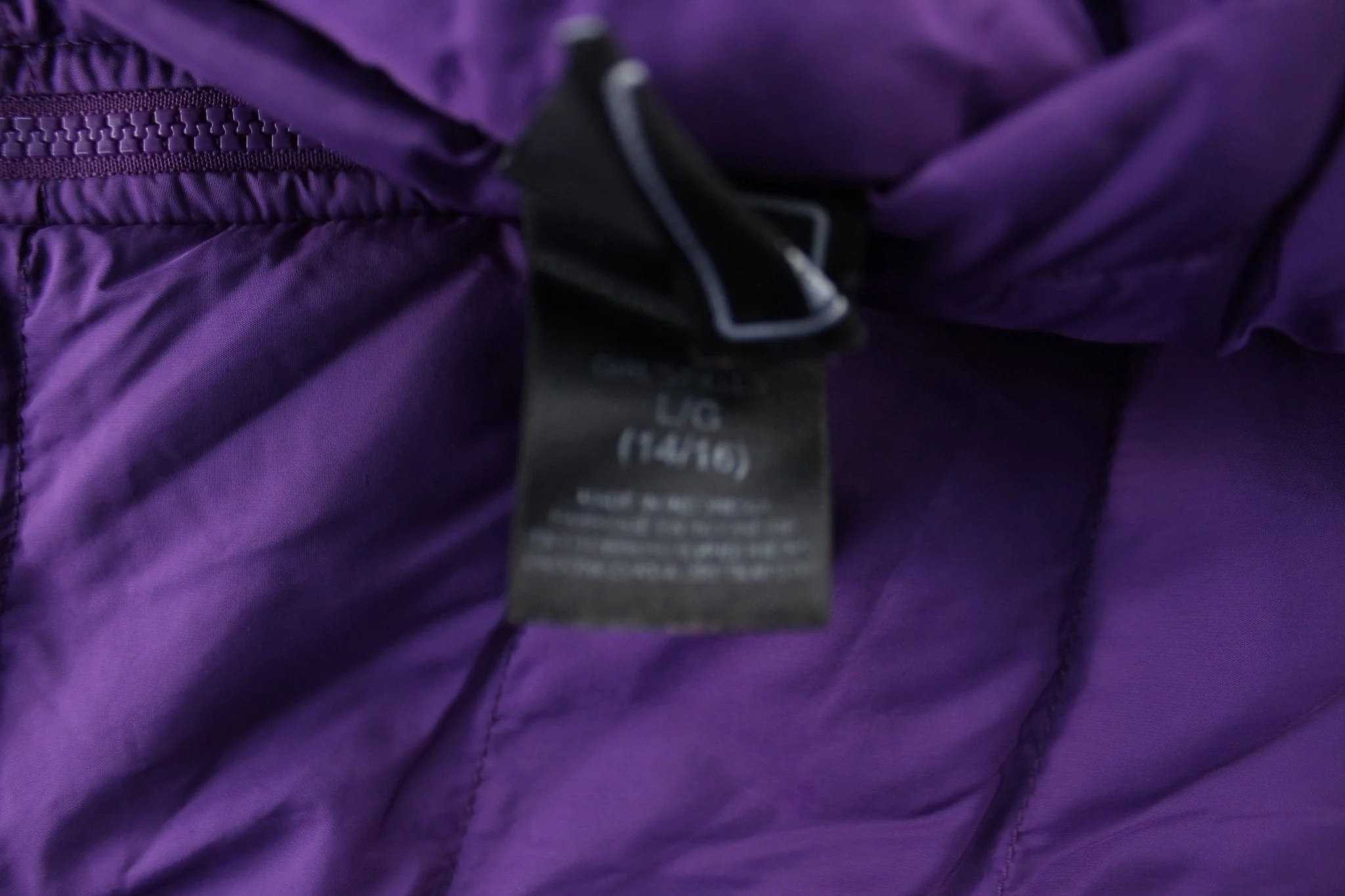 Girl's The North Face 550 Embroidered Purple Zip Up Vest - Image 3