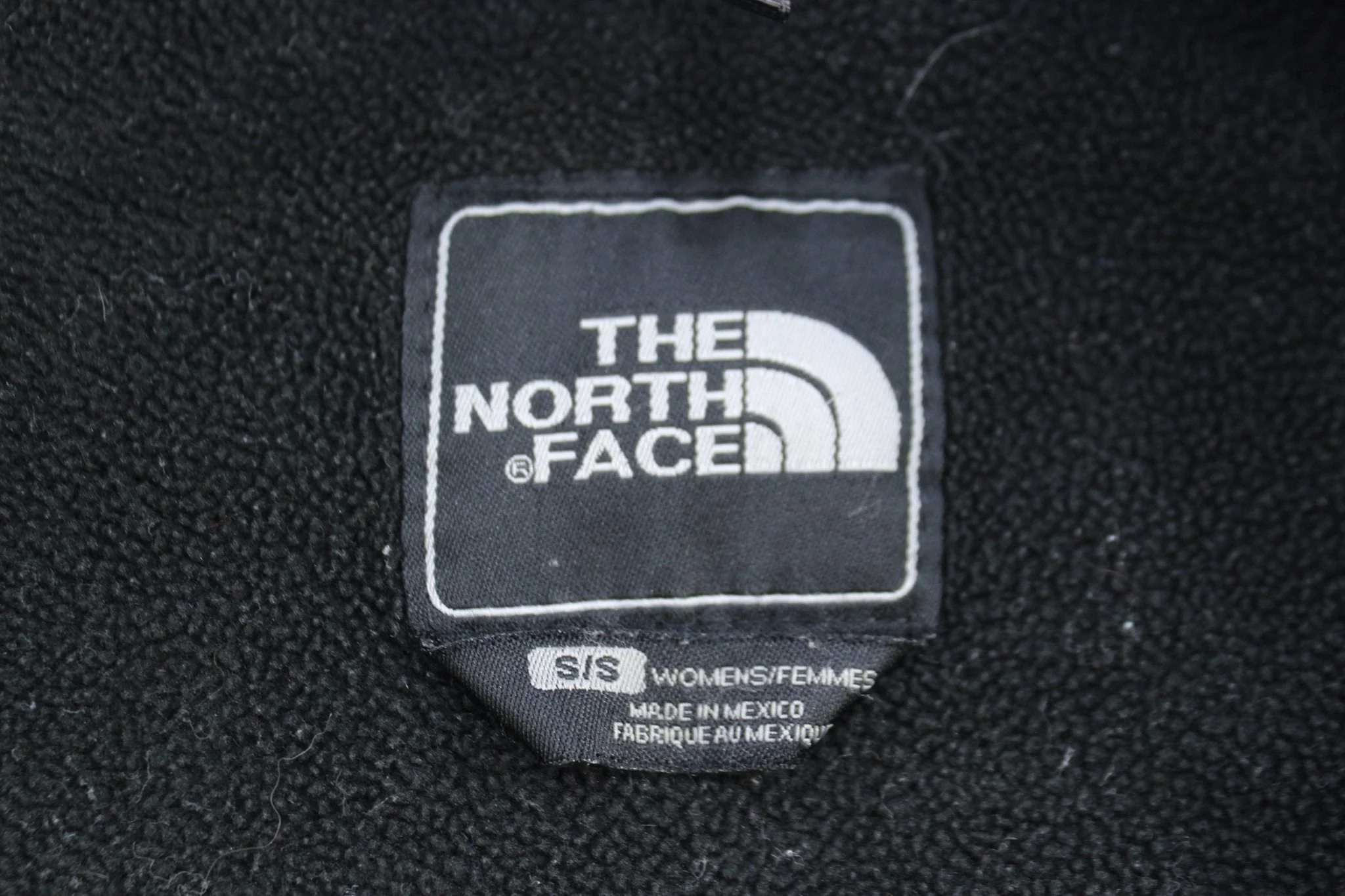 Women's The North Face Black Denali Fleece Jacket - Image 3