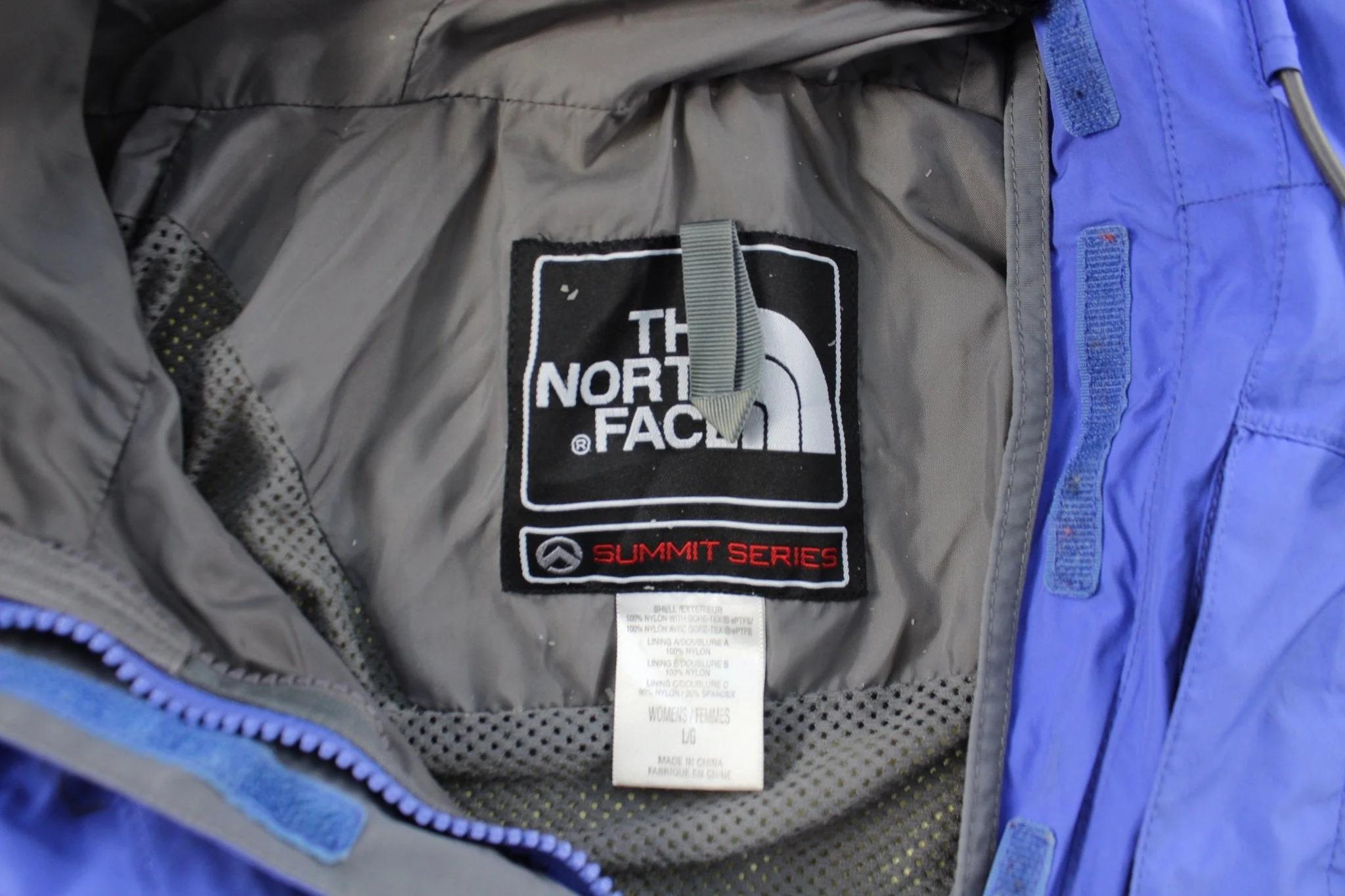Women's The North Face Embroidered Logo Blue & Grey Zip Up Jacket - Image 3