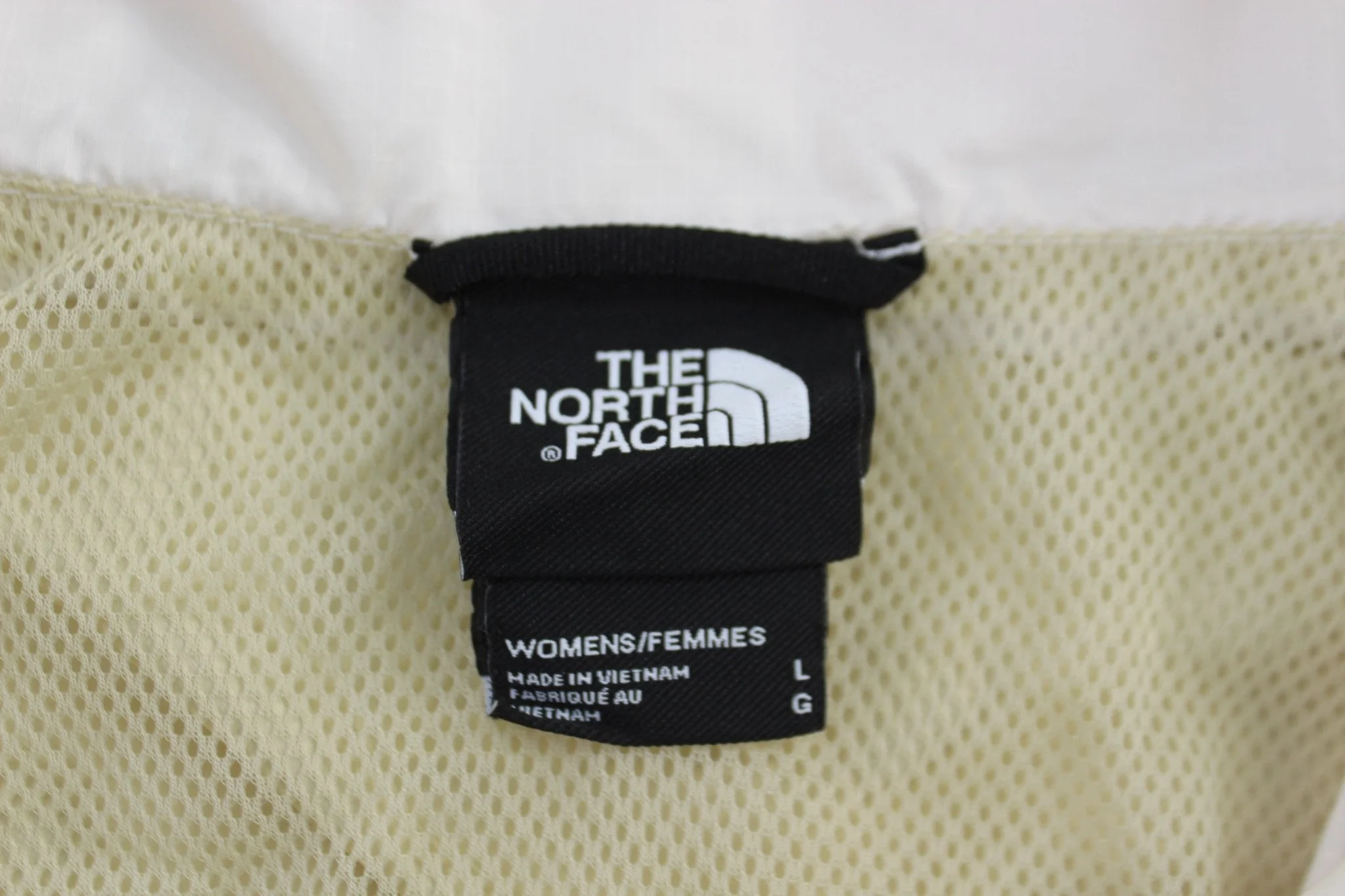 Women's The North Face Embroidered Logo Full Zip Windbreaker - Image 3