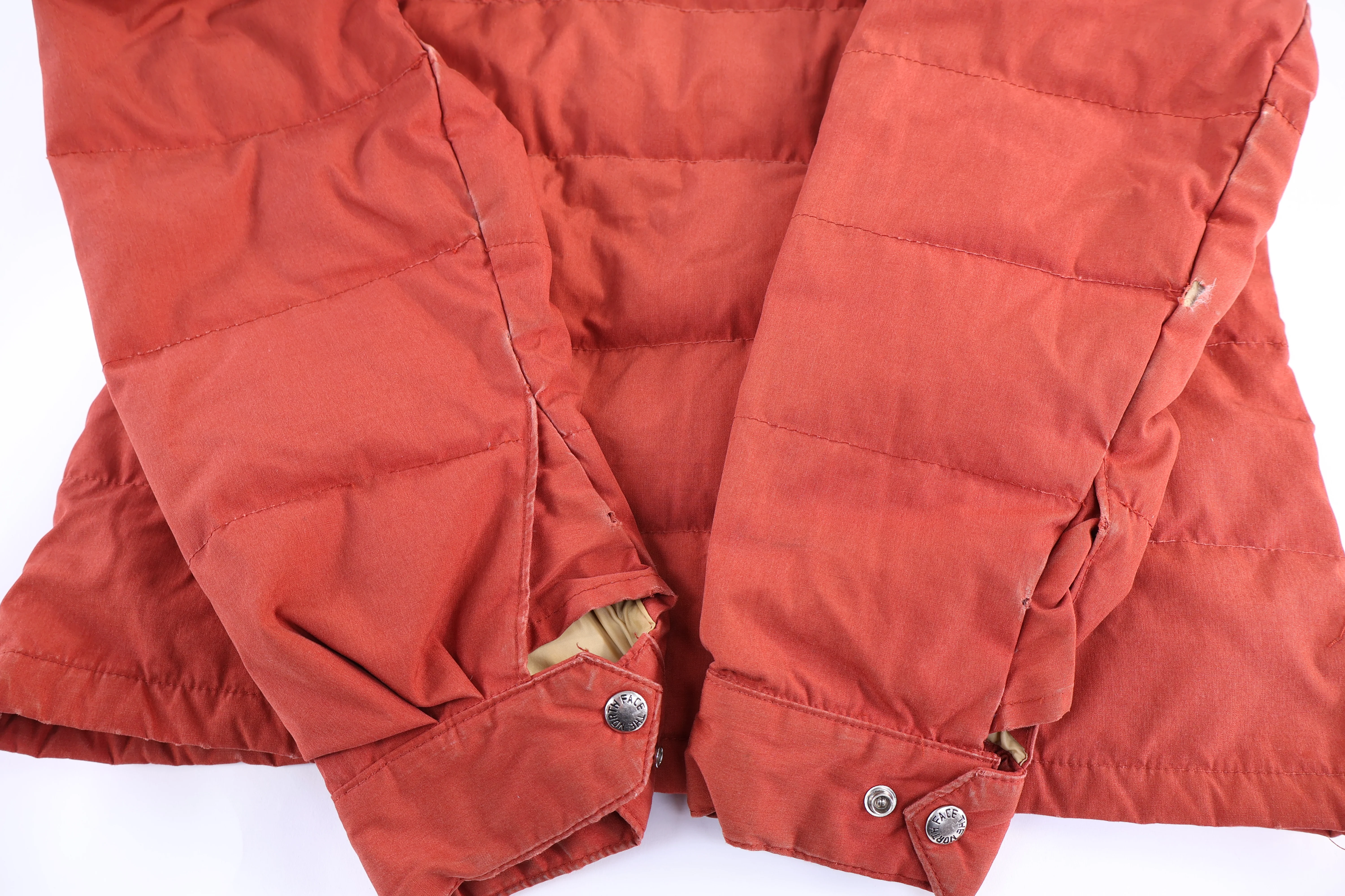90’s Women's The North Face Embroidered Logo Puffer Jacket - Image 3