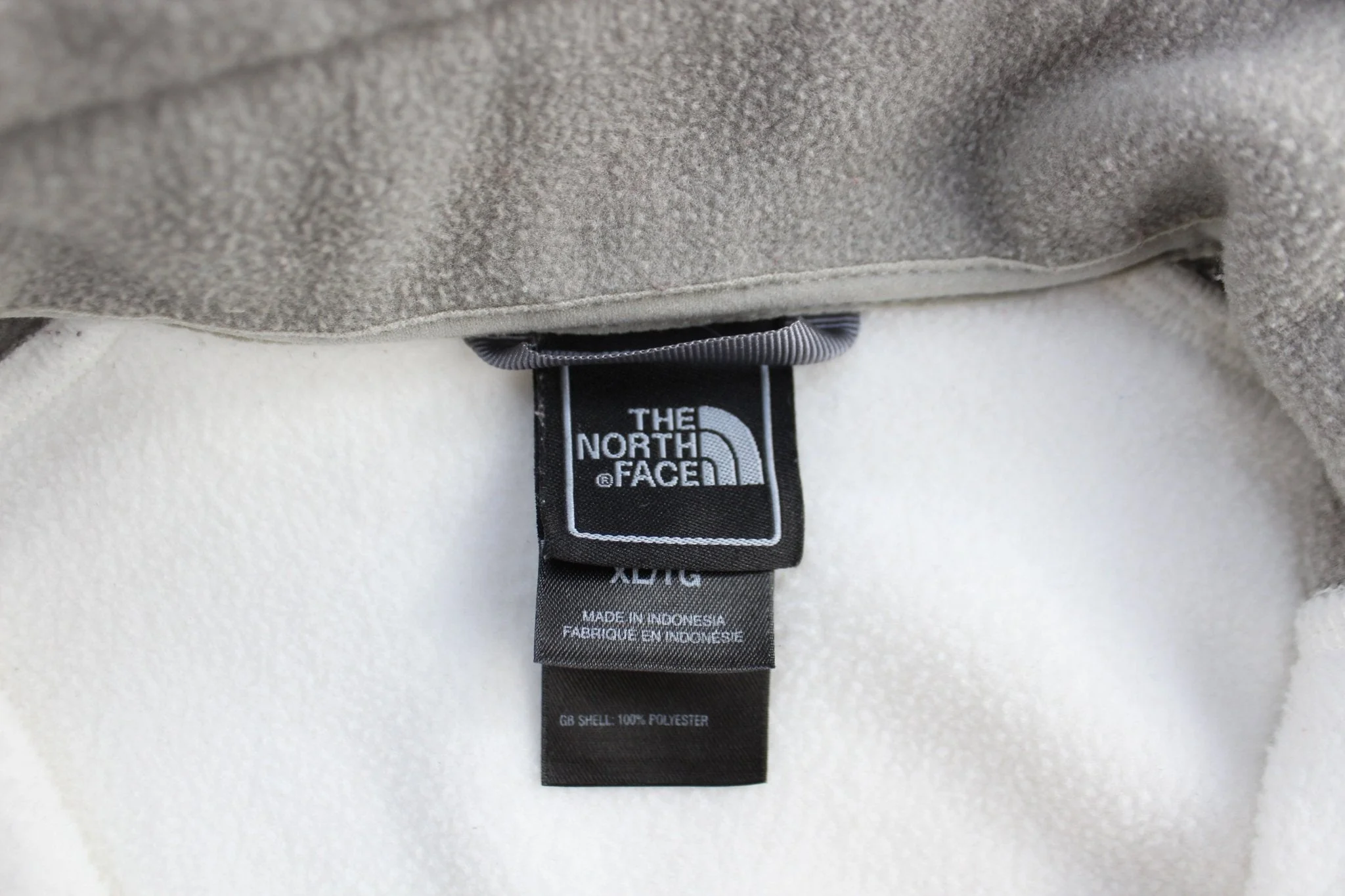 Women's The North Face Grey & White Fleece Zip Up Jacket - Image 3