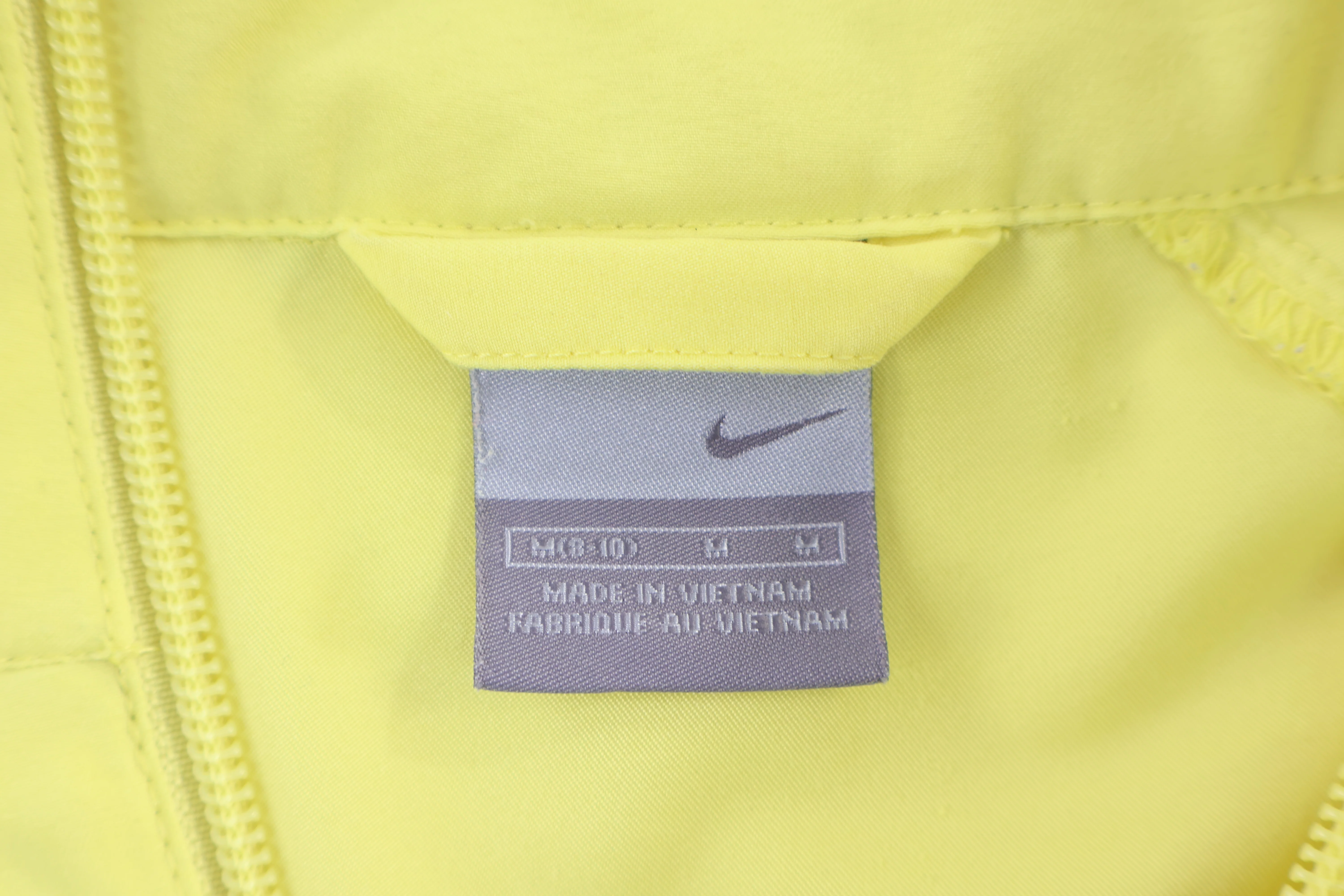 Women's Vintage Nike Full Zip Jacket - Image 4