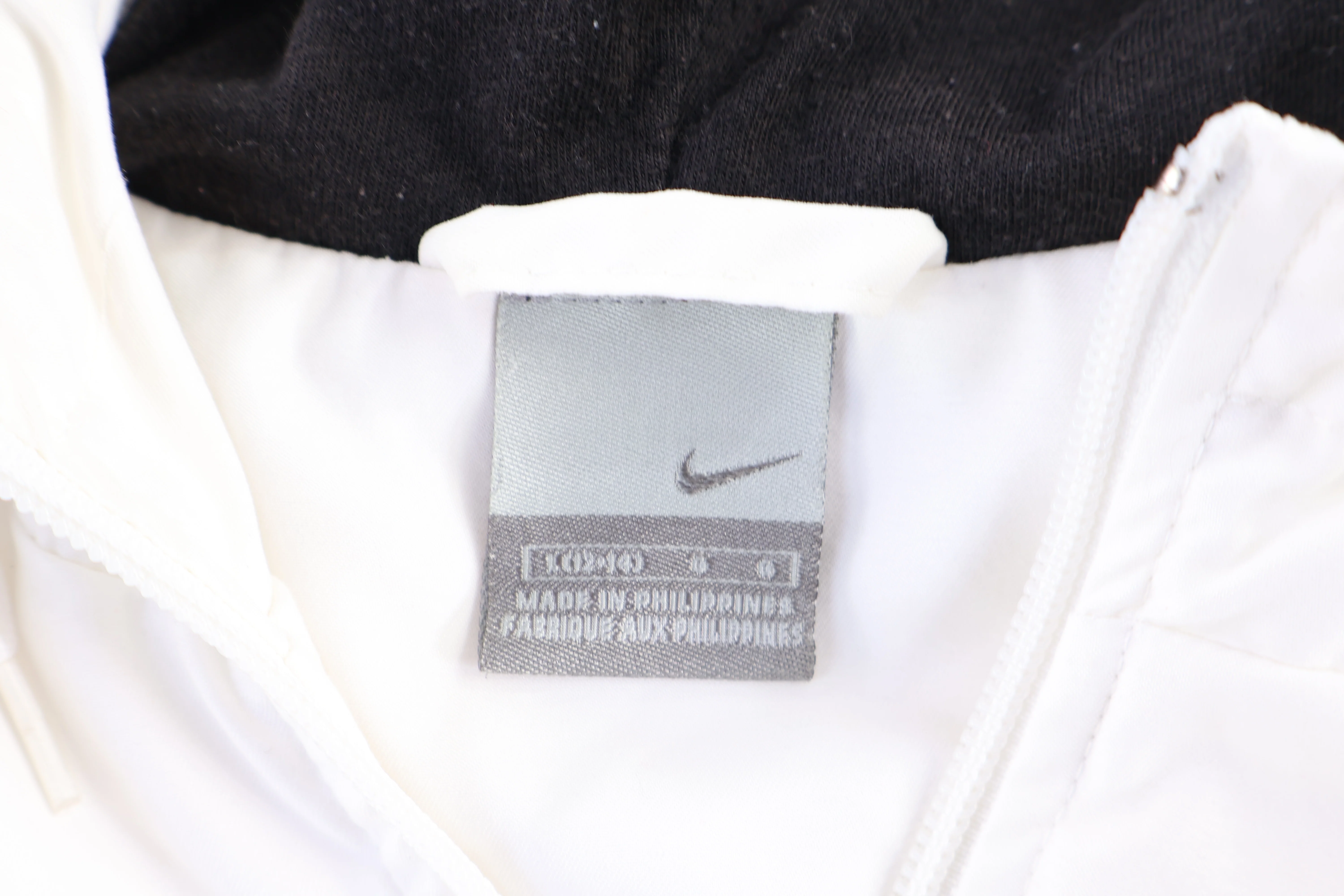 Women's Vintage Nike Full Zip Jacket - Image 4