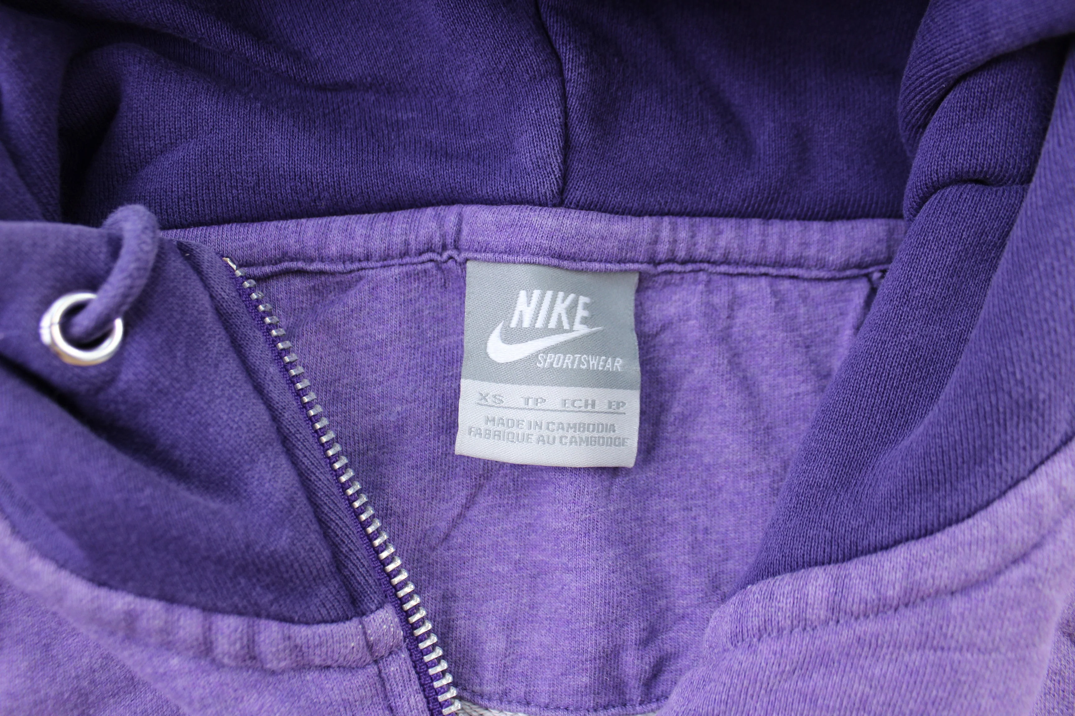 Women's Y2K Nike Embroidered Logo Purple Zip Up Jacket - Image 3