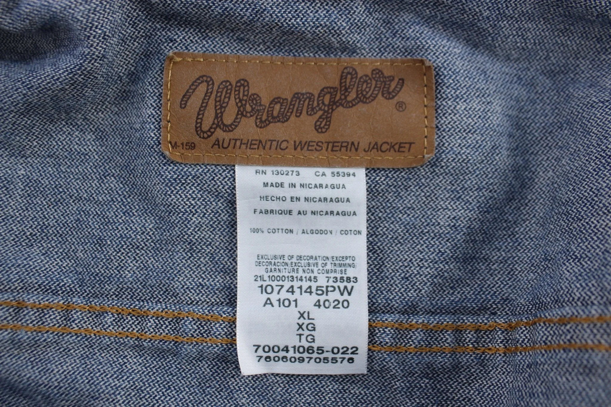 Wrangler Authentic Western Denim Jacket - Image 3