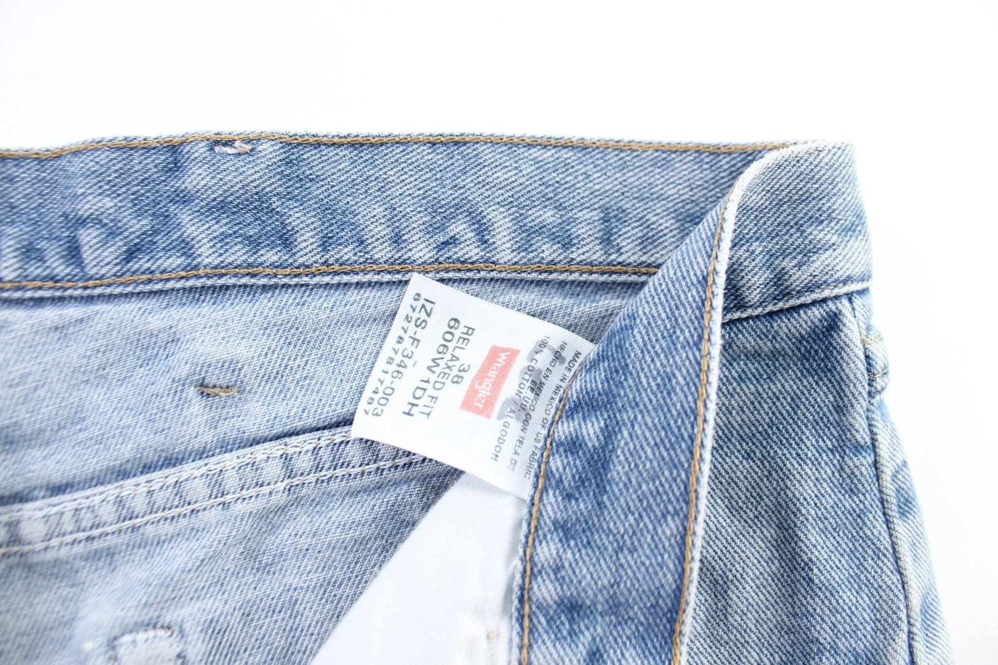 Wrangler Light Wash Denim Shorts - Image 3