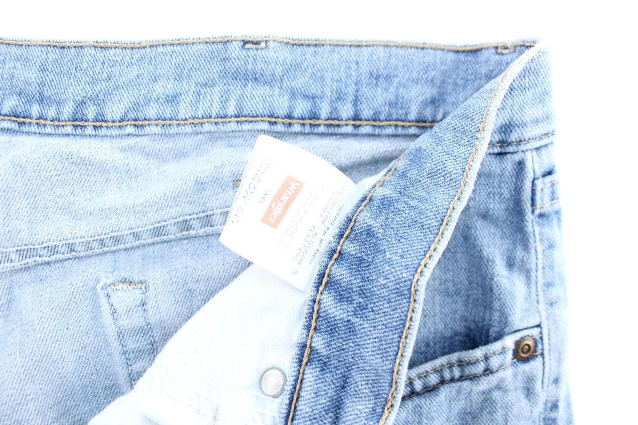 Wrangler Light Wash Denim Shorts - Image 3
