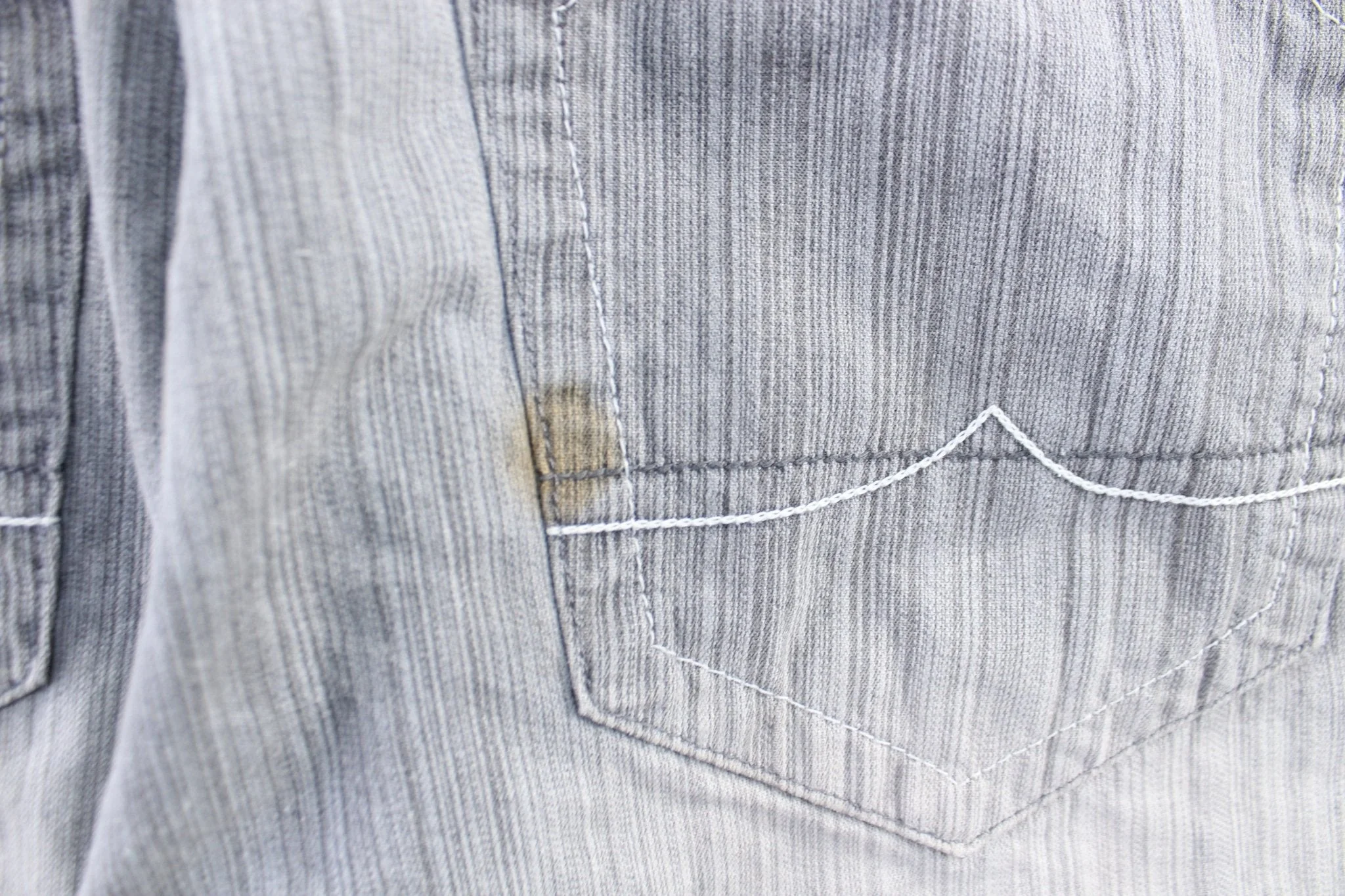 Y2K Avirex Grey Wash Denim Shorts - Image 5