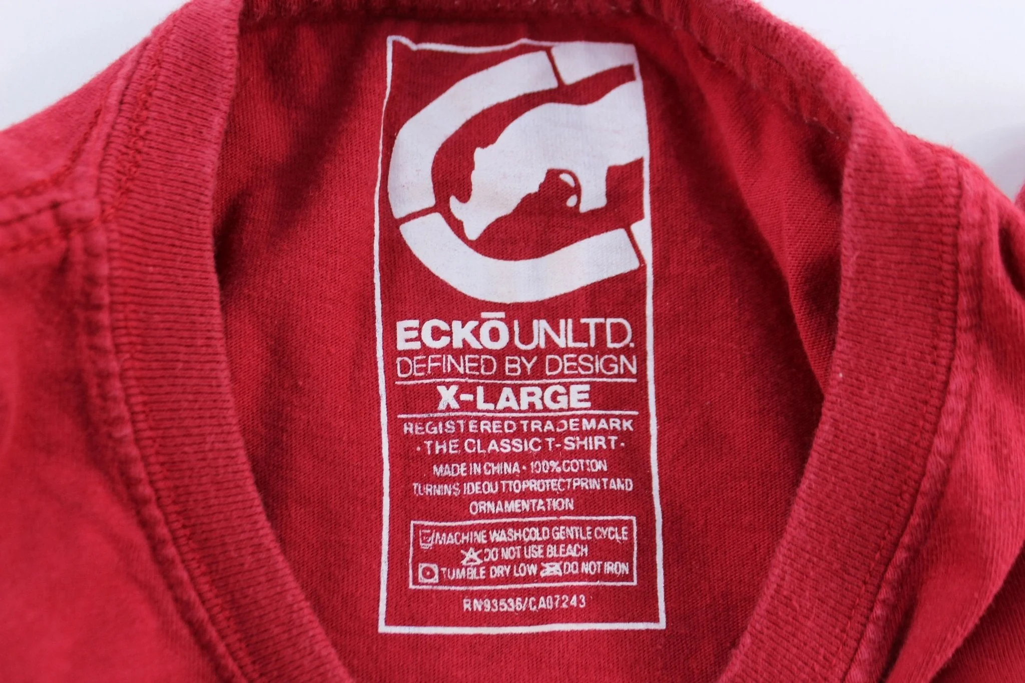 Y2K Ecko Unltd Logo. Red T-Shirt - Image 4