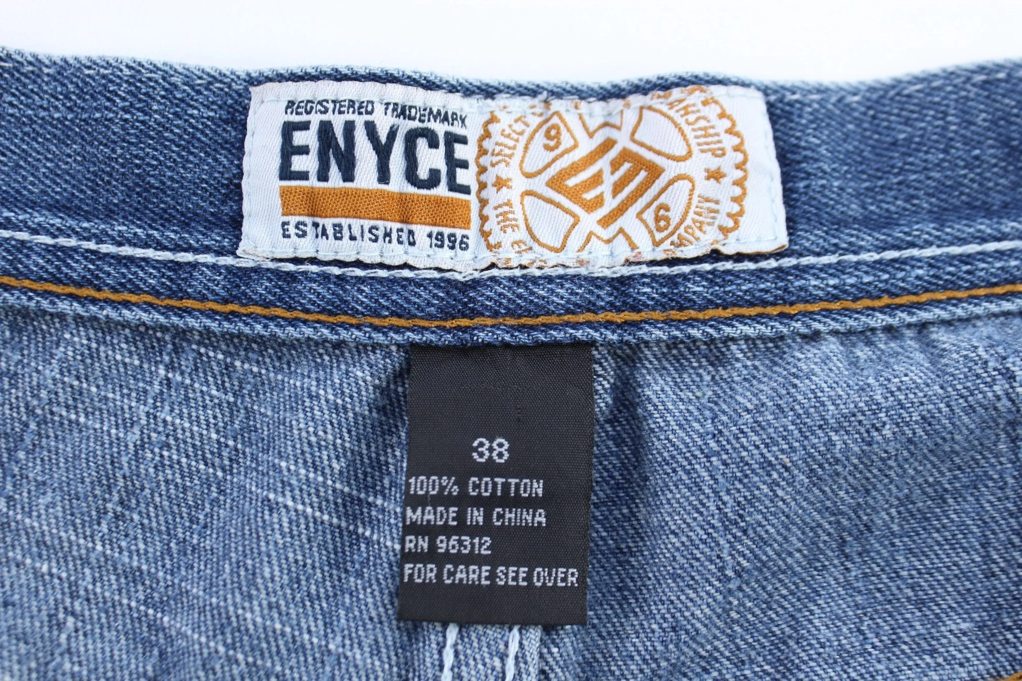 Y2K Enyce Light Wash Denim Shorts - Image 4