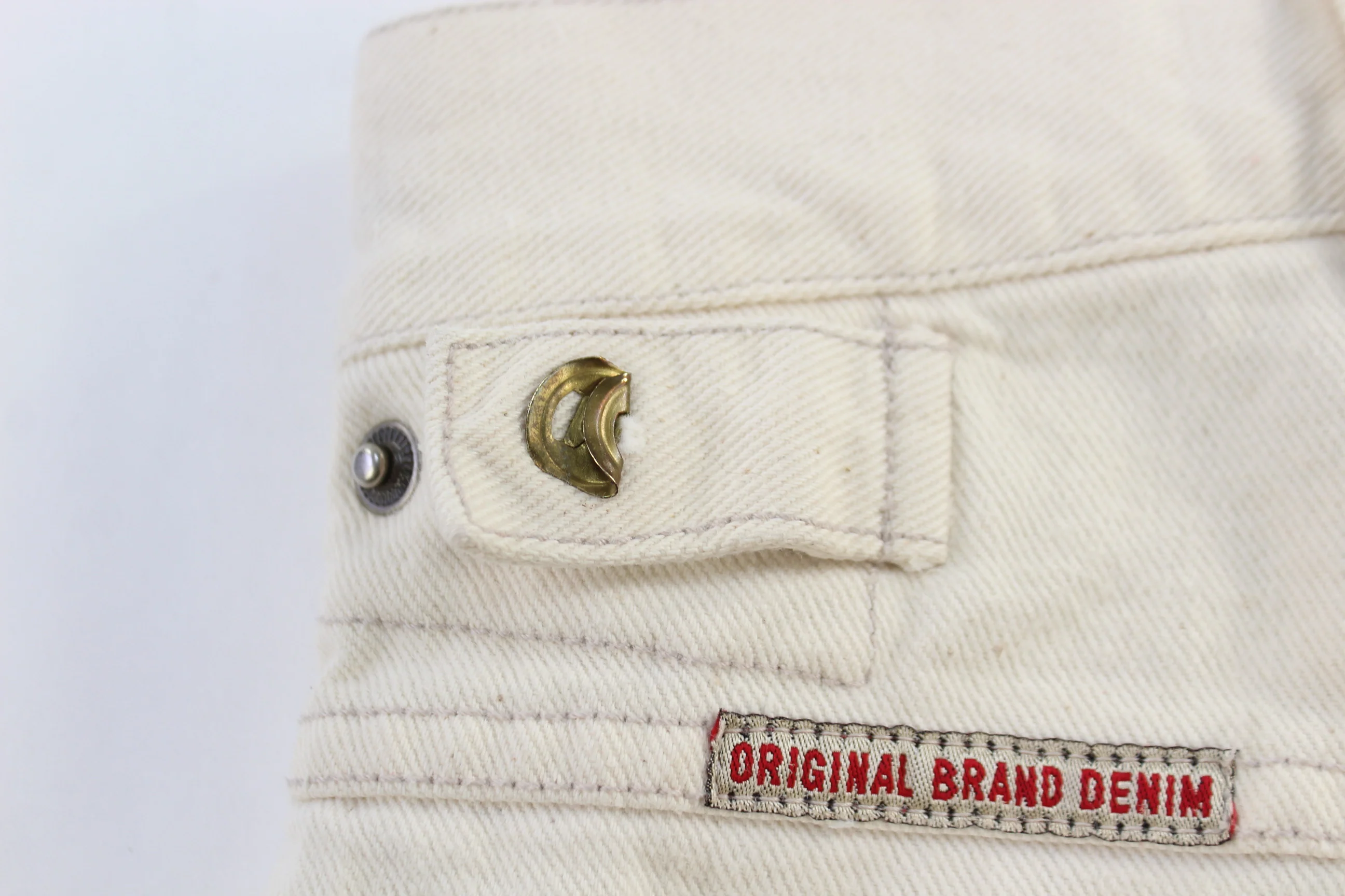 Y2K Fubu Cream Baggy shorts - Image 3