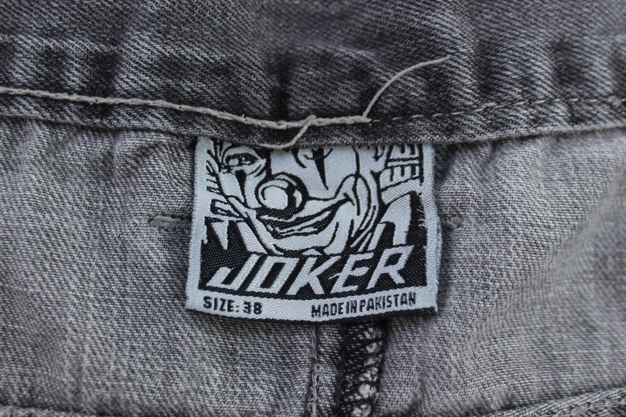 Y2K Joker Grey Denim shorts - Image 4