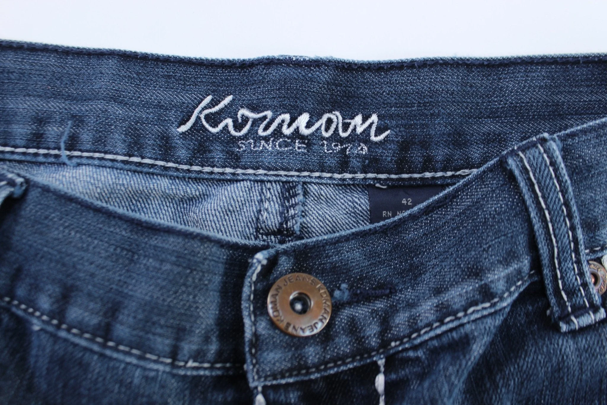 Y2K Koman Denim Shorts - Image 3
