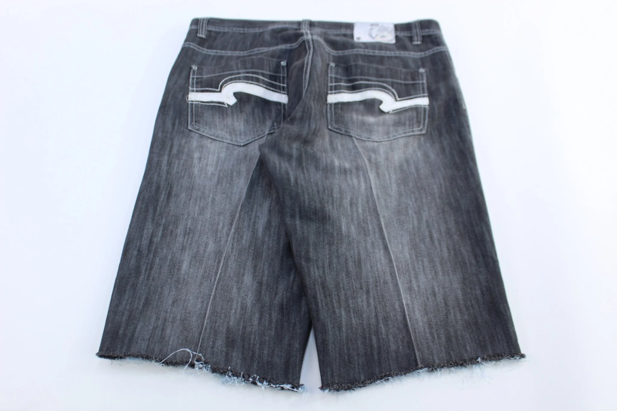Y2K Lot 29 Black Denim Shorts - Image 2