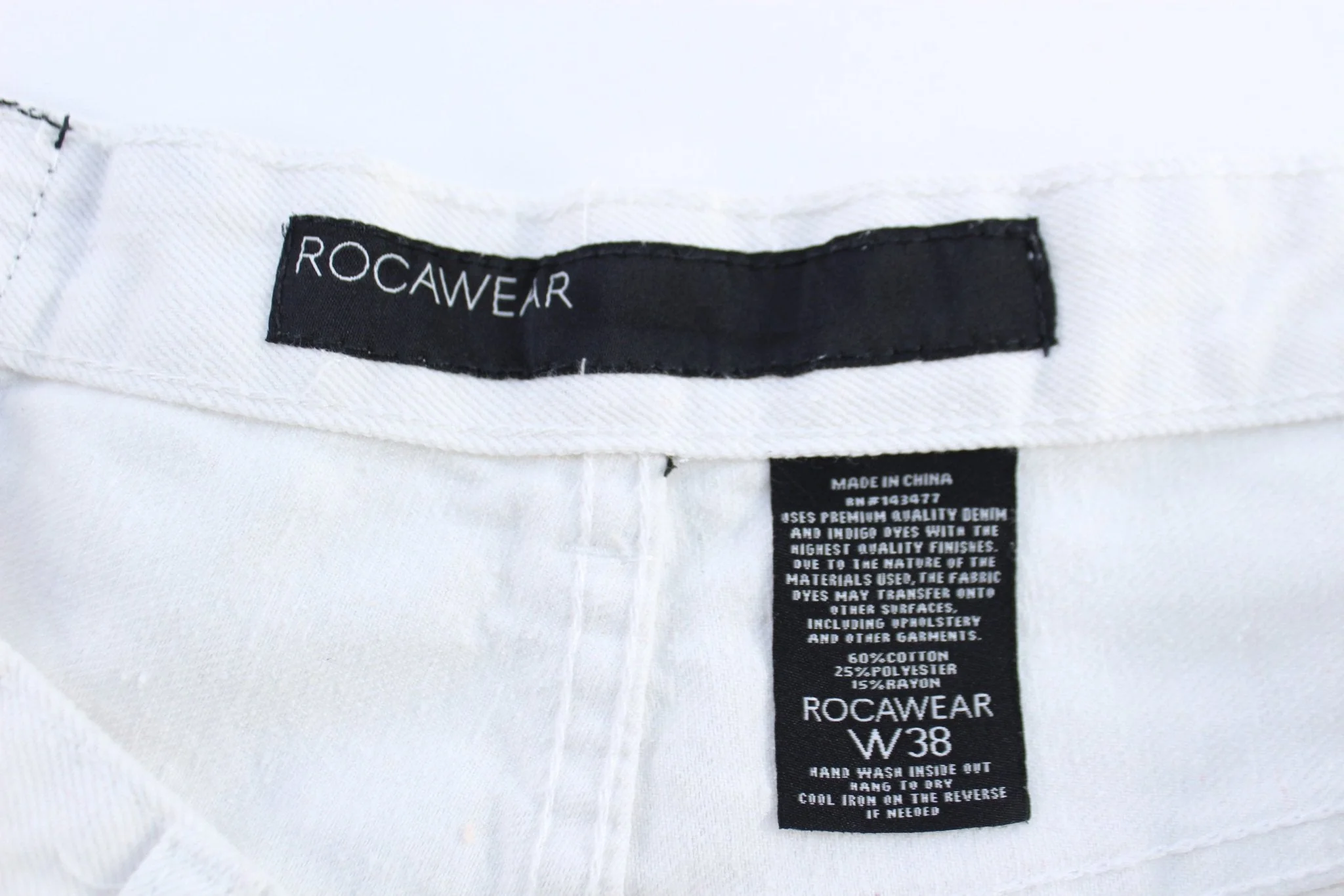 Y2K Rocawear Embroidered White Denim Shorts - Image 4