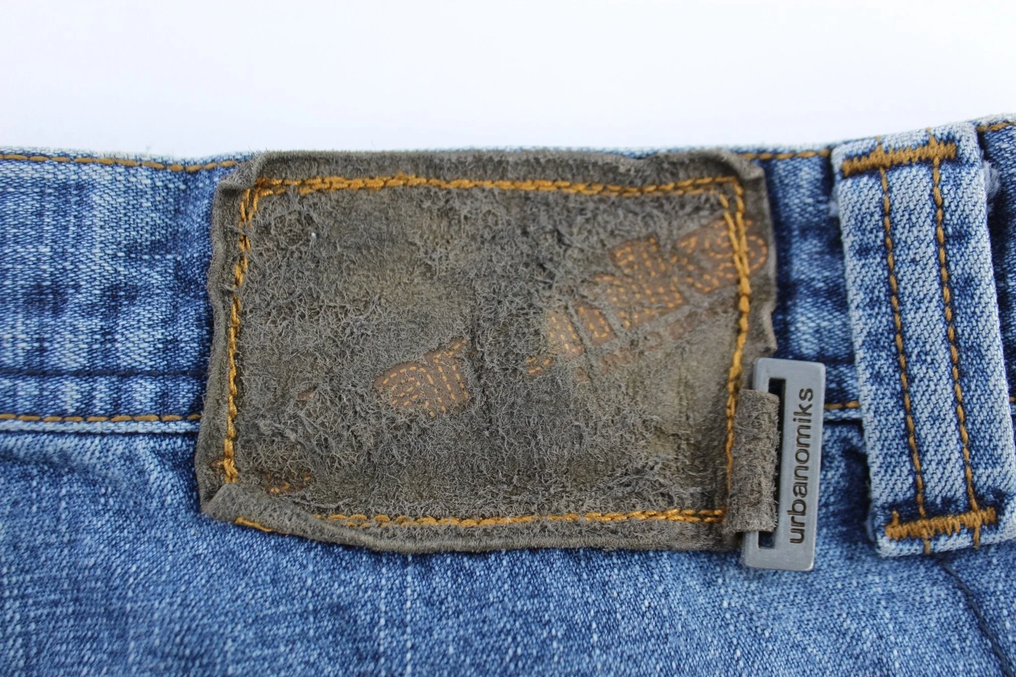 Y2K Urbanomiks JNCO Medium Wash Denim Jeans - Image 3
