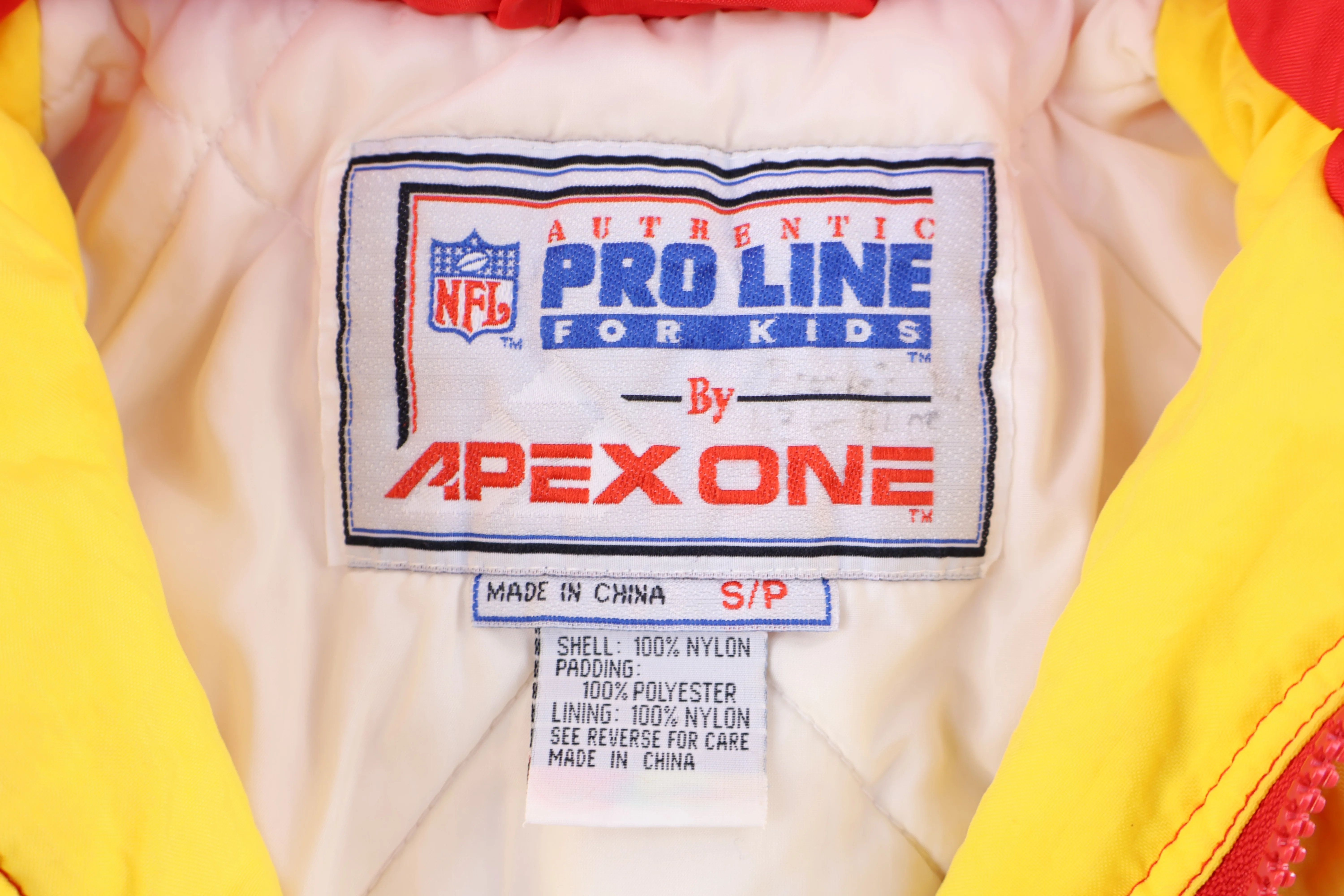 Youth Kansas City Chiefs Full Zip Puffer Jacket - Image 4