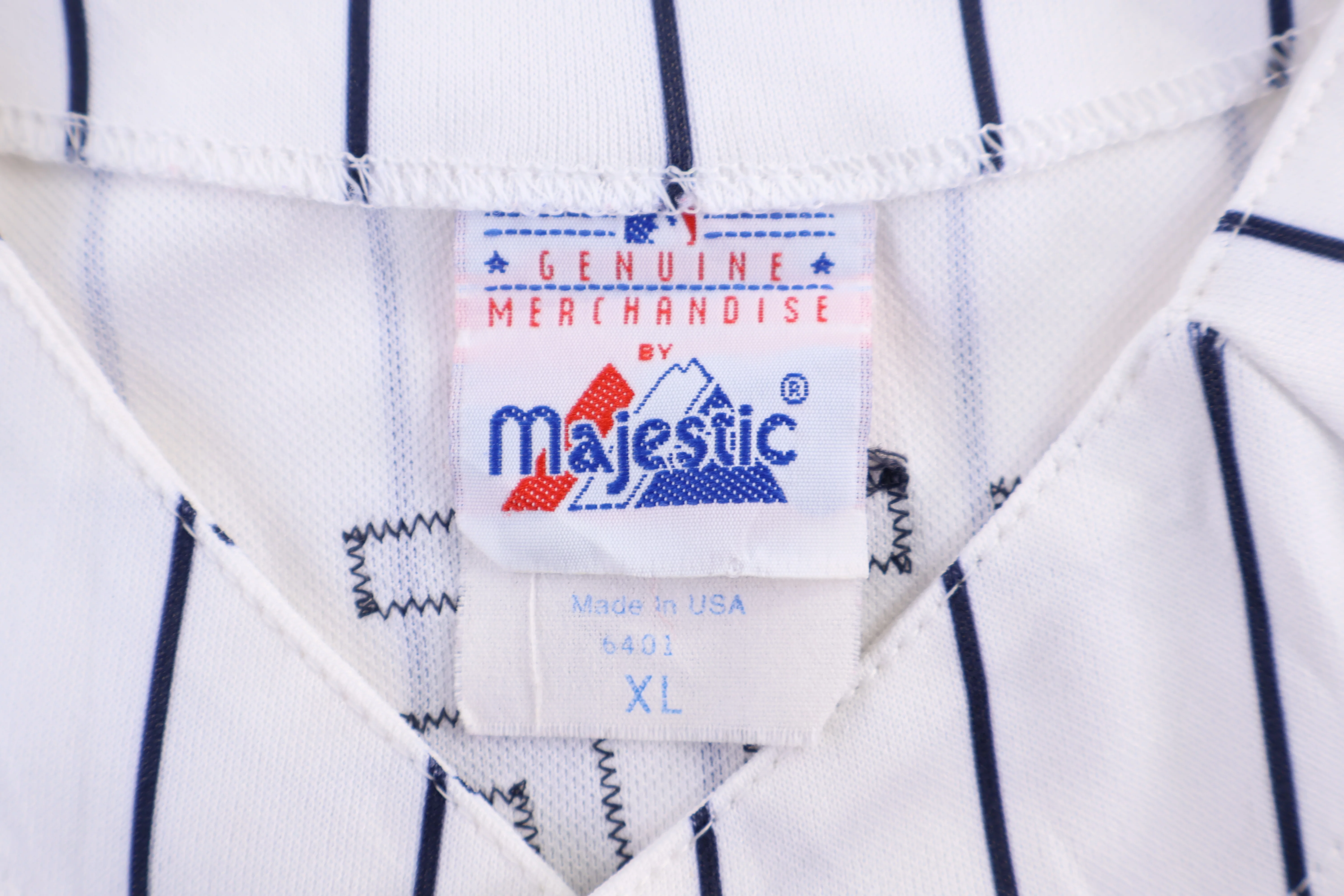 Youth Majestic New York Yankees Derek Jeter Baseball Jersey - Image 4