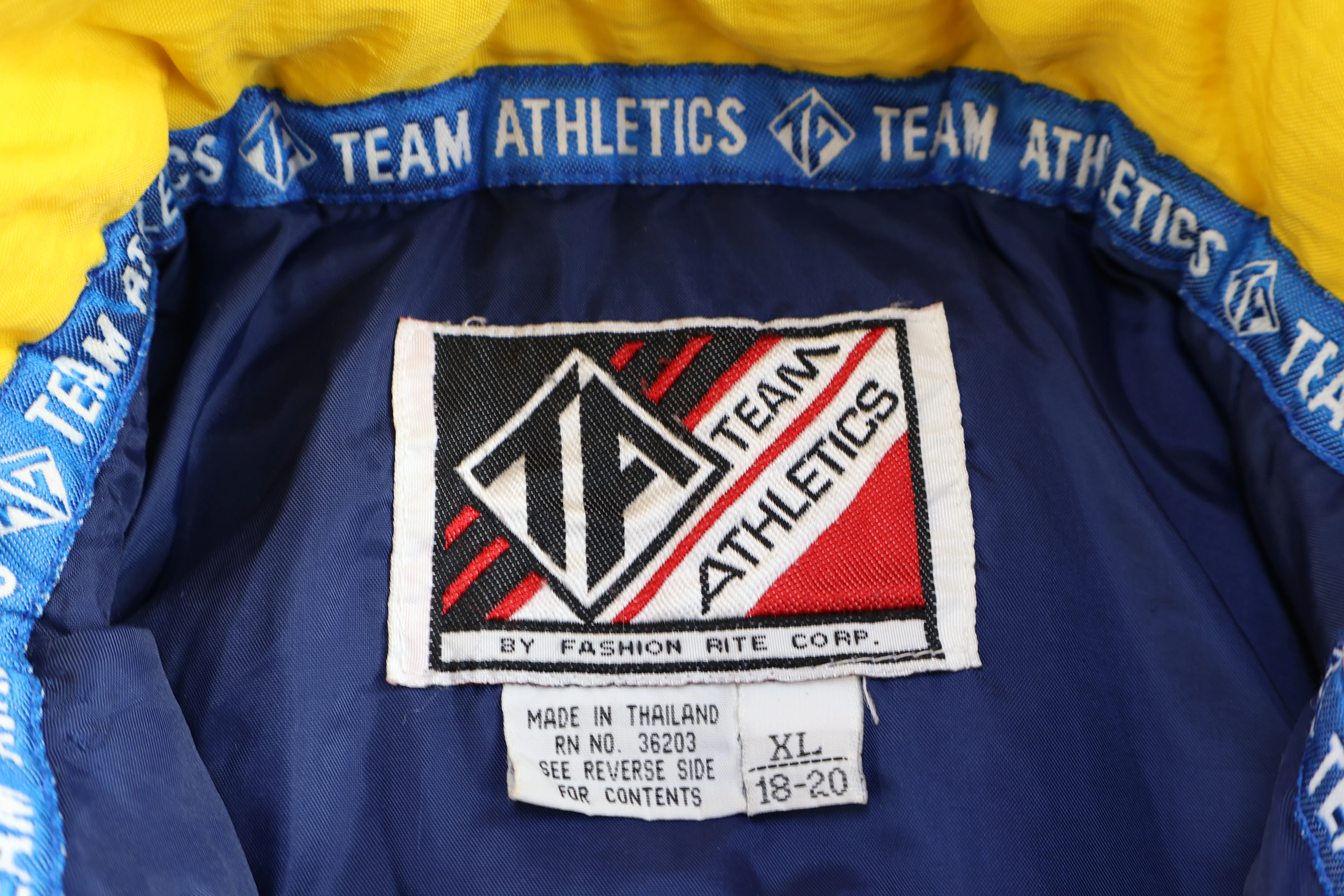 Youth Vintage University of Michigan Puffer Jacket - Image 4